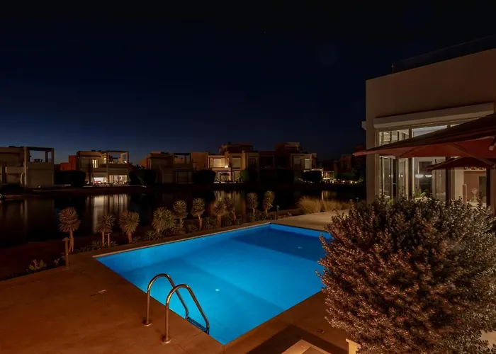 Classy 4br In Tawila, El Gouna I Heated Pool & Lagoon Access الغردقة