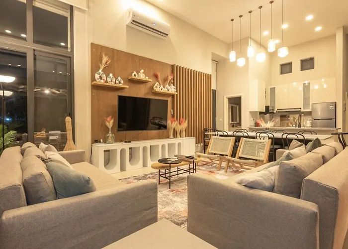 Classy 4br In Tawila, El Gouna I Heated Pool & Lagoon Access فيلة الغردقة