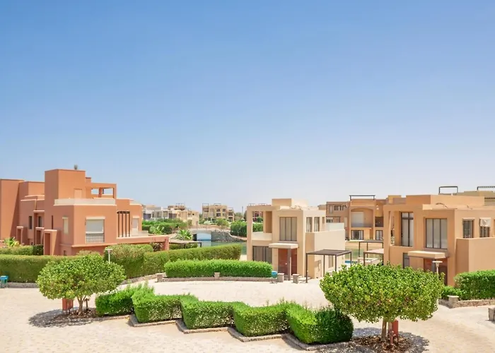 Classy 4br In Tawila, El Gouna I Heated Pool & Lagoon Access فيلة